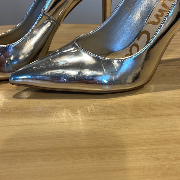 Silver Pumps - Picture 8 of 9